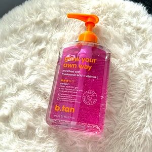 B.Tan Glow Your Own Way, gel self-tanner